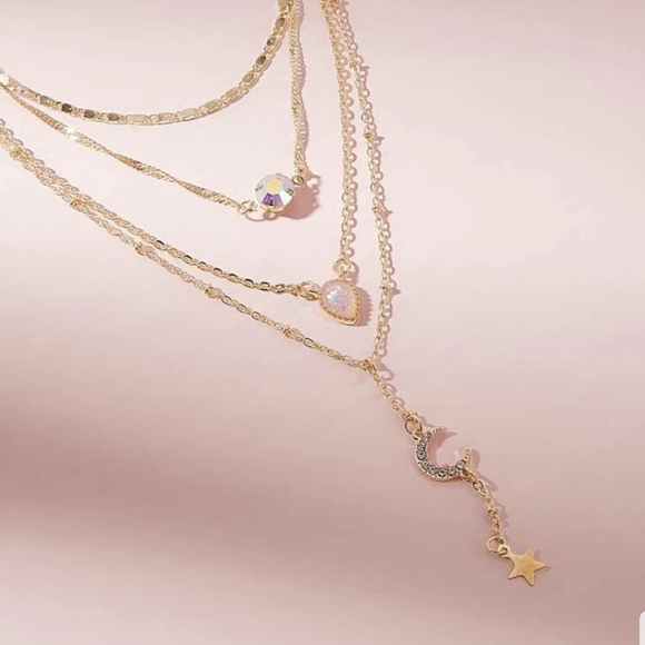 ◇Venus◇ Moon and Star Charm Layered Necklace - Picture 3 of 3